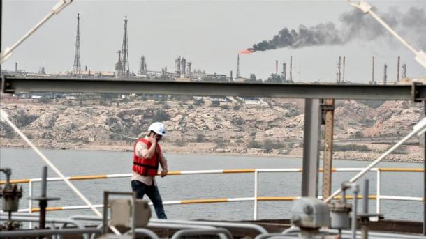 Irán listo para proteger a petroleros tras sanciones de EEUU