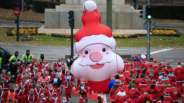 Madridda Santa-Klaus kostymida sport tadbiri o’tkazildi