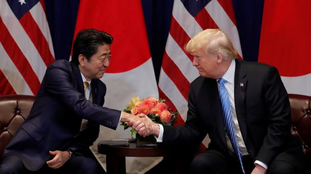日本の安倍首相がトランプ大統領を「ノーベル平和賞」に推薦したらしいが、その真相とは