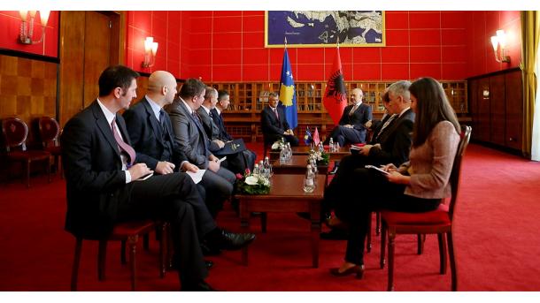 Rama-Thaçi, forcim i bashkëpunimit në arsim-infrastrukturë-doganë