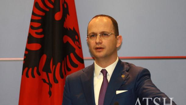 Bushati: Dhënia e statusit, vendim strategjik për rajonin