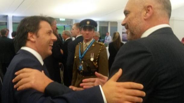 Samiti i NATO-s, Rama takohet me homologun italian, Renci