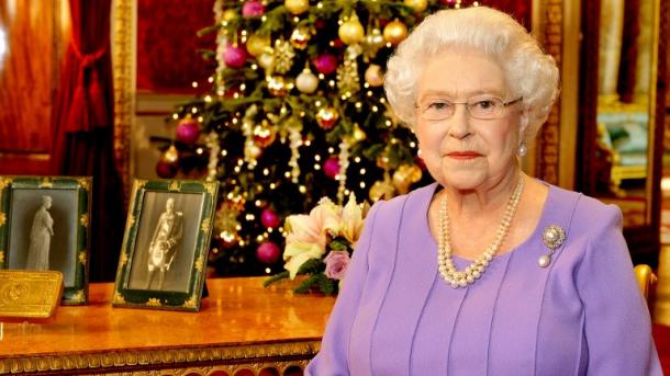 Elizabeth II: Jam e prekur nga vetëmohimi i punonjësve humanitarë