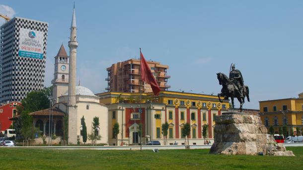 Shqipëria pjesë e homazhit global