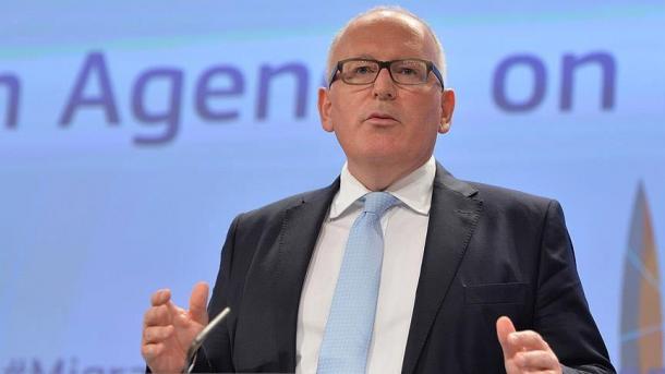 Timmermans: Kriza e emigrantëve s'mund të zgjidhjet pa Turqinë