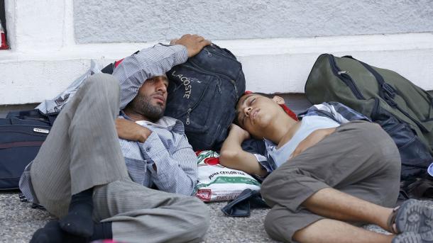 Izmiri mbushet me refugjatë sirianë që duan të shkojnë në Evropë