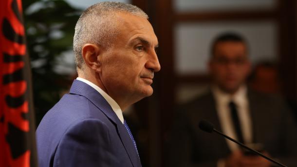 Meta në Maqedoni: Të investojmë në urat e bashkëpunimit