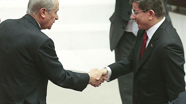 Partidos turcos fazem a tentativa final de formar uma coalizão