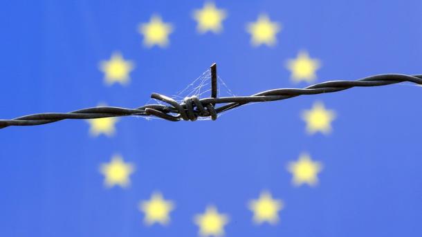 Koment – Evropa e ndarë përballë krizës së emigrantëve