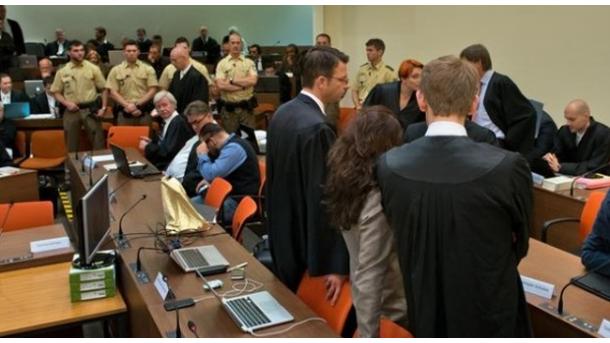 Суд Мюнхена поместит Беату Чепе в общую камеру