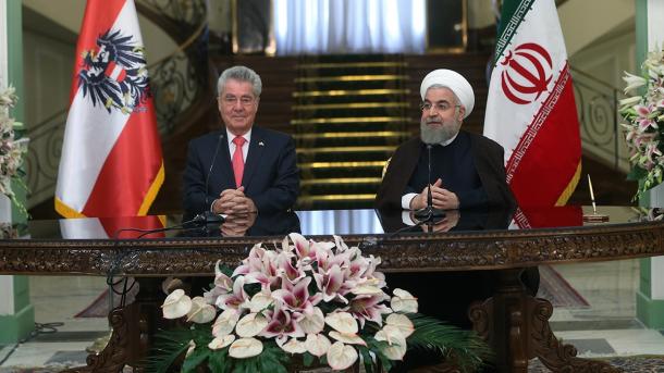 Ruhani: Irani i gatshëm të bisedojë me vendet tjera për Sirinë