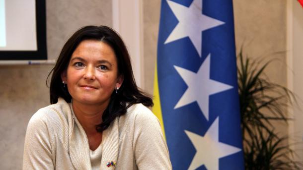 Dyfishohet numri i azilkërkuesve shqiptarë në Evropë
