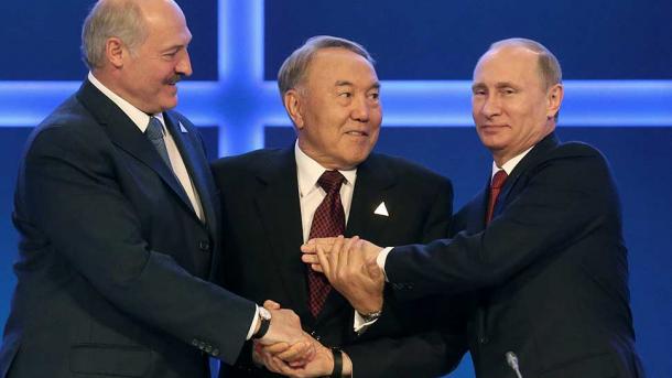 Kazakistani hedh poshtë propozimin rus për monedhë të përbashkët