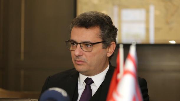 Έρχιουρμαν:Η Ρωμαίικη πλευρά πιστεύει πως ο χρόνος τρέχει υπέρ της στις συνομιλίες για το Κυπριακό