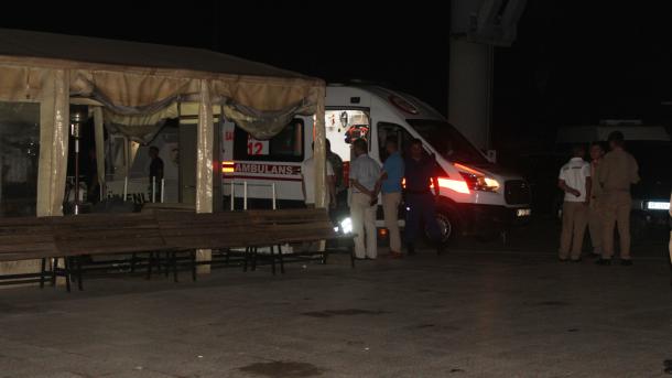 Turqi - Gomonia me 16 pjesëtarë të dyshuar të FETO-së përmbyset në afërsi të Ayvalikut