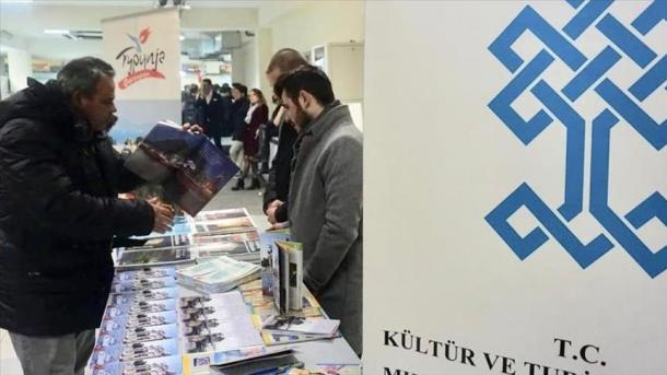 Makedonya'da Türkçe Eğitim Bayramı 01.jpg