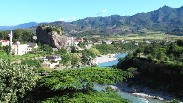 Shqipëri – Përmeti shpallet Qendër e Mbrojtur Historike
