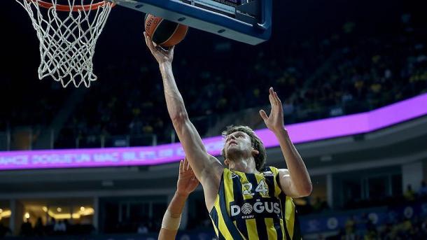 O Fenerbahçe Dogus regressou de Espanha com um grande triunfo