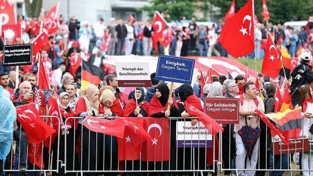 Populli i Evropës do të kërkojë mbështetjen e luftës së Turqisë kundër terrorit