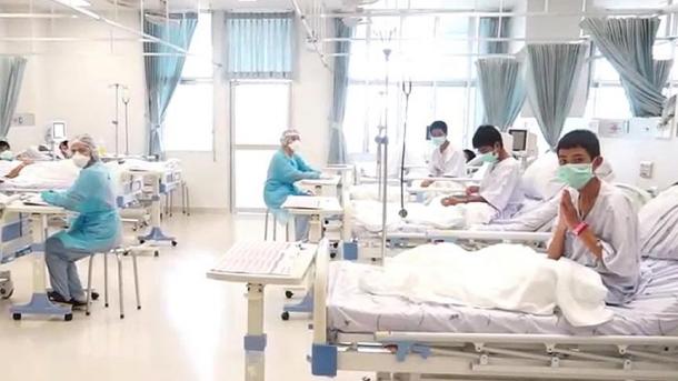 2 Kanak-Kanak dan Jurulatih yang Diselamatkan di Thailand tidak Mempunyai Kewarganegaraan