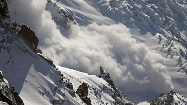Campeã de snowboard morre em avalanche