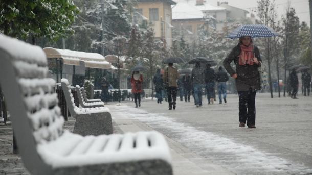 Nisin reshjet e para të borës në Kosovë dhe Shqipëri