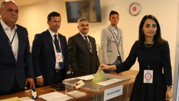 Sot dita e fundit e votimit jashtë shtetit për referendumin në Turqi
