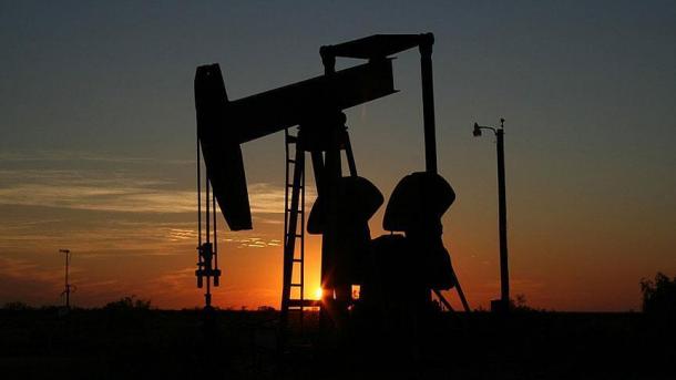 قیمت نفت در بازار جهانی کاهش یافت