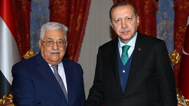 Rais Reccep Tayyip Erdoğan azungumza na rais Mahmud Abbas