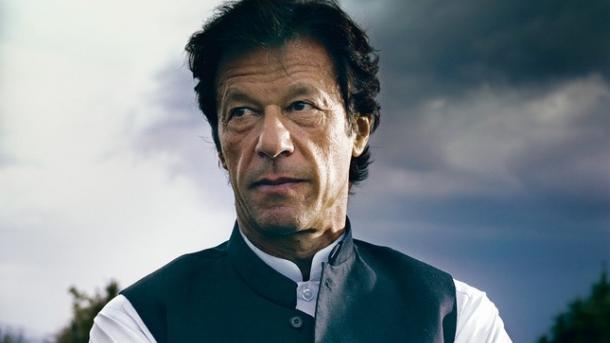 جنگ بندی لائن پار کرنے والا کشمیریوں اور پاکستان کا دشمن ہوگا: عمران خان