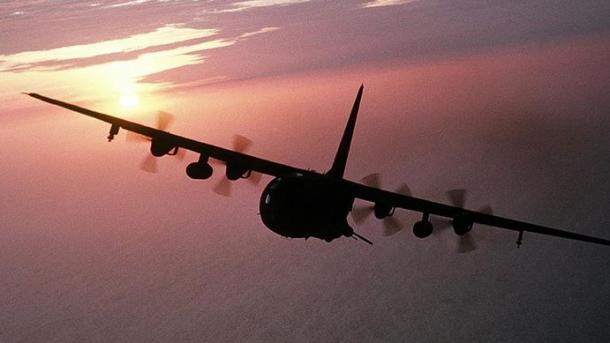 Libye : les Emirats arabes unis envoient 100 avions chargés de munitions à Haftar en 43 jours