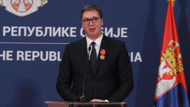 Serbia i bën thirrje Bashkimit Evropian për shfuqizimin e taksës doganore të Kosovës