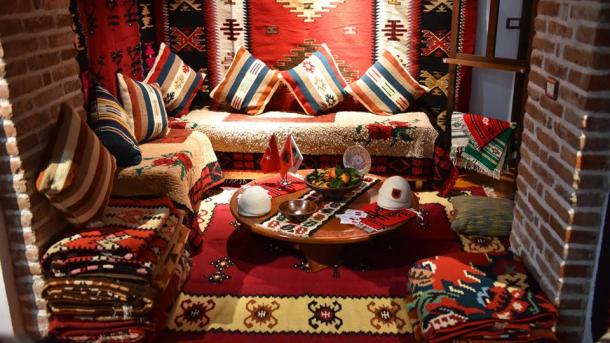 Arnavutluk Yunus Emre kilim sergisi 2.jpg