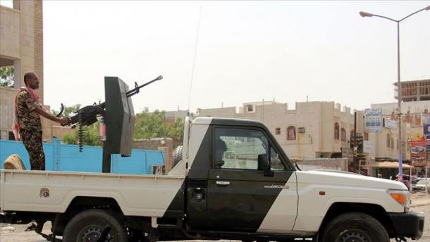 O Conselho de Transição do Iêmen do Sul assume o controle do palácio presidencial em Aden