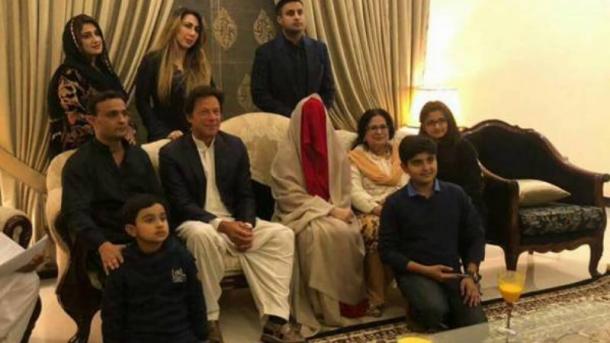 عمران خان اوچینچی مراتبه اویلندی