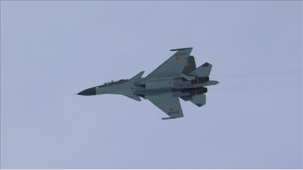 Tirs de sommation des chasseurs sud-coréens en direction d’un avion militaire russe