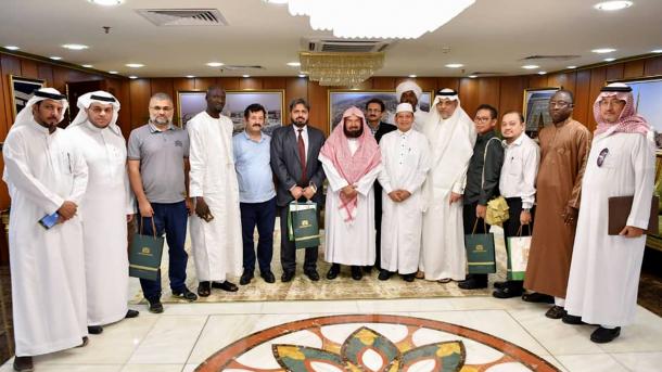 «مۇقەددەس ماكانلار سىياسىي شوئارلار توۋلىنىپ مەزھەپ توقۇنۇشى قىلىدىغان جايلار ئەمەس»