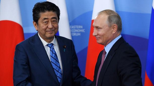 Poutine propose la signature d'un traité de paix avec le Japon