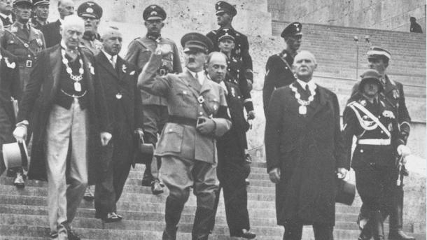 Adolf Gitler tarapyndan ulanylan gap-gaçlar rekord baha satyldy