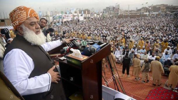 مطالبات نہ مانے گئے تو ملک میں افراتفری ہوگی: مولانا فضل الرحمن