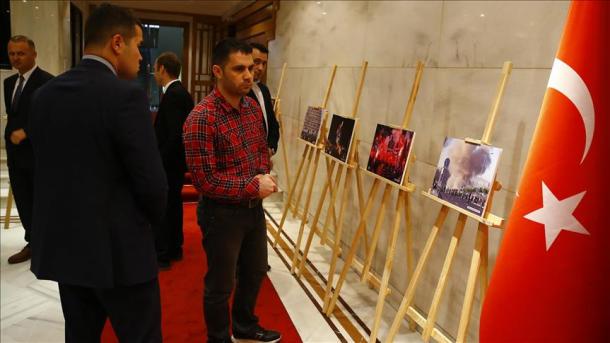 В посольстве Турции в Москве открыта фотовыставка АА о событиях 15 июля в Турции