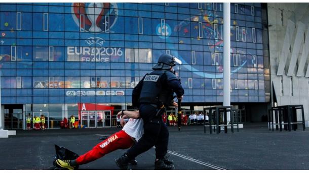 fransa polis müdahalesi basın1.jpg