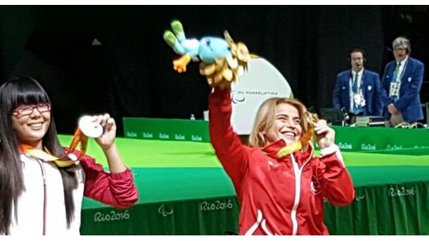 Назмие Муратлы завоевала золото на Паралимпийских играх 2016 в Рио