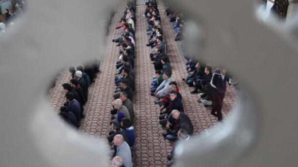 Kurbani: Afrimi në përkushtim, parim e virtyt