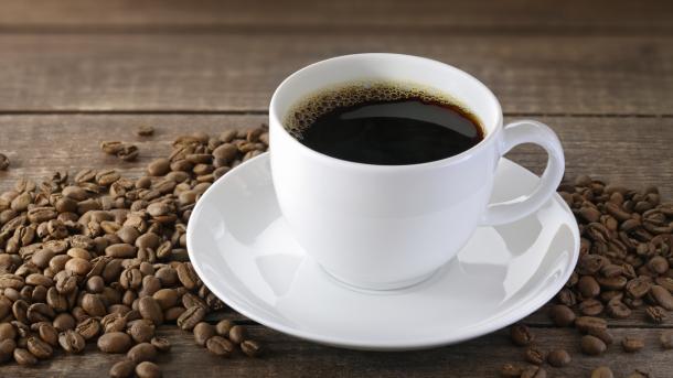 Strabucks contratará a 10.000 refugiados en respuesta a Trump