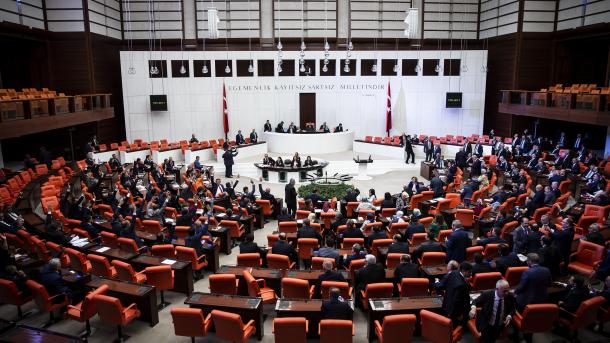 Собранието на Турција го усвои предлогот за одржување на изборите на 24 јуни 2018