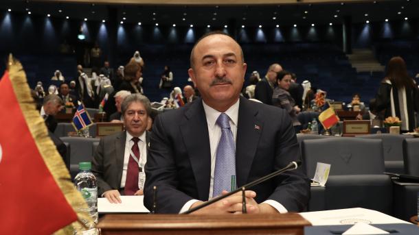 Cavusoglu : "Notre peuple ne considère plus les Etats-Unis comme un pays ami"