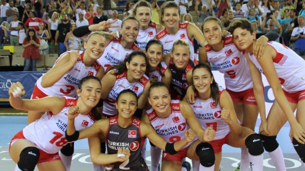 Xatın-qız voleybolçılarnıñ ciñelmäwçänlege