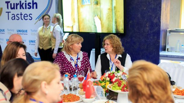 ロシアでトルコ美食フェスティバル