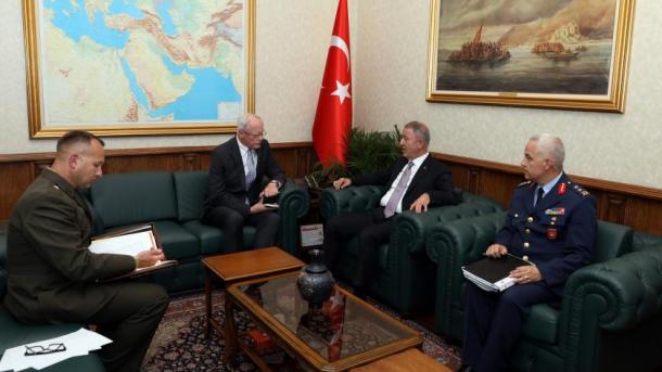 Delegacionet ushtarake turko-amerikane bisedojnë për ‘zonën e sigurt’ në Siri